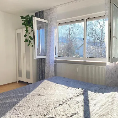 Gemuetliche Mit Berg- Und Waldblick *